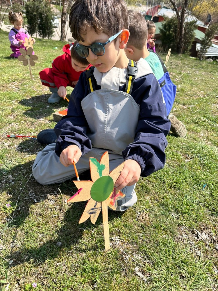 Özel Neşeli Kaşifler Anaokulu